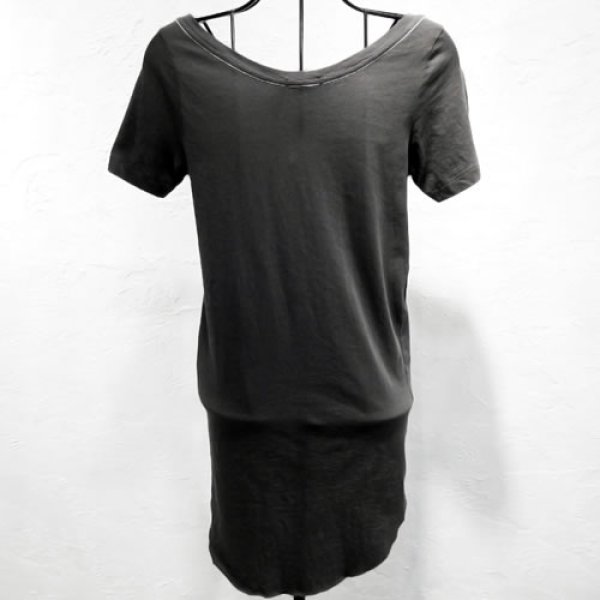 画像5: bassike - open neck t-shirt with tail [dark grey] (5)