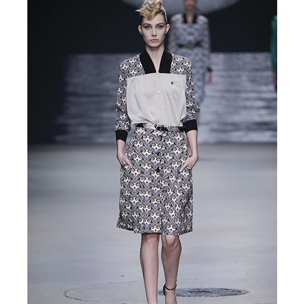 SIS by SPIJKERS en SPIJKERS - JASMIN BLOUSE / ICE BLUE LEO×TAUPE