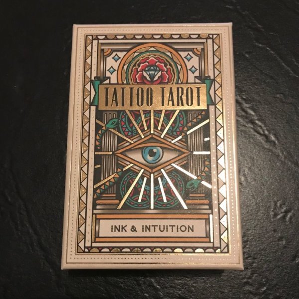 TATTOO TAROT  - INK & INTUITION