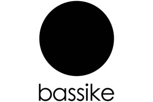 bassike(ベイシーク)